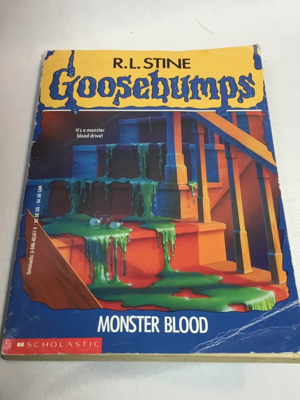 Monster Blood (Goosebumps, No 3) - Paperback By Stine, R L - GOOD 1992
